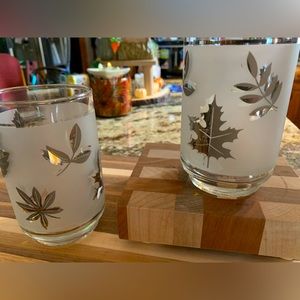 2 Vintage 1960's 12-Ounce Libby Frosted Silver Leaf Tumblers Glasses 5 1/2"